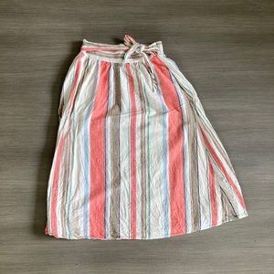 Linen Skirt w/ Pockets